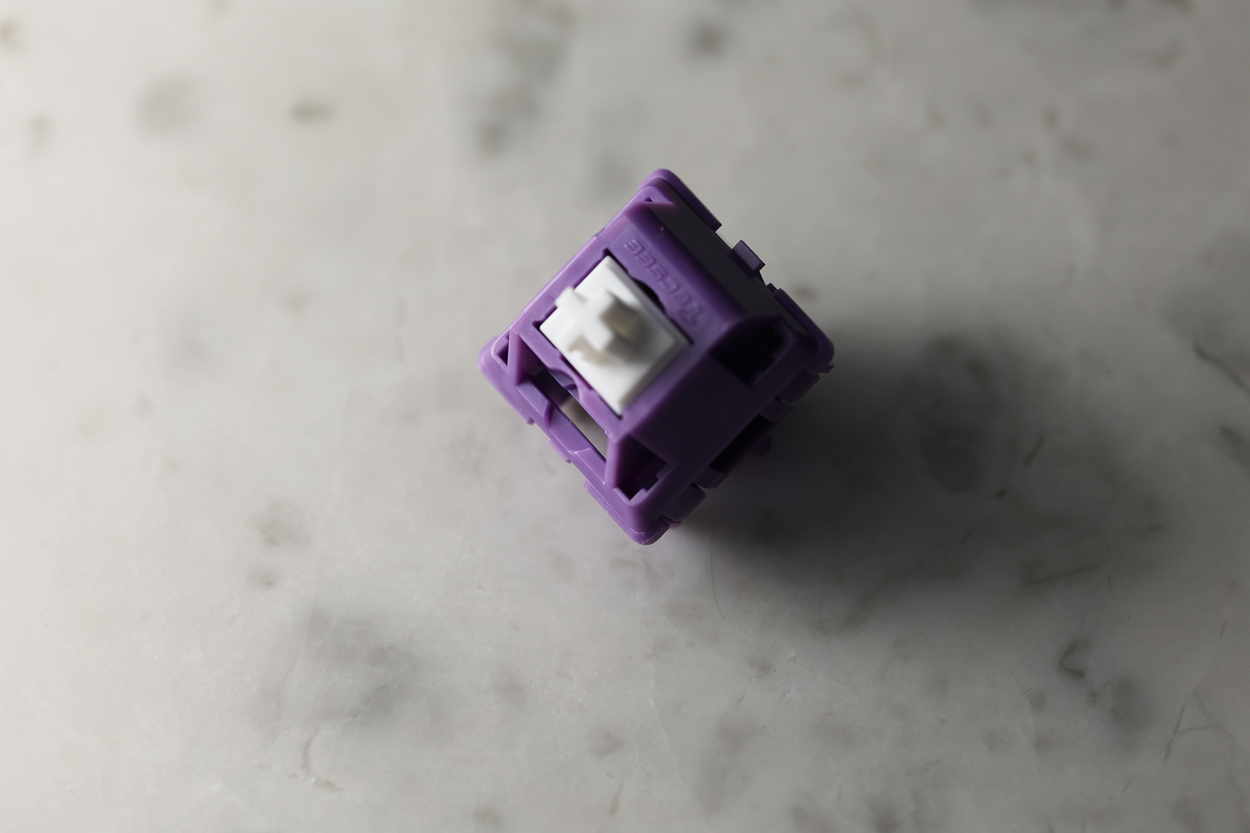 Tecsee Purple Panda Switches (x10)